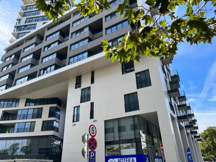 Sunlit Elegance Escape Apartment Varna Exterior photo